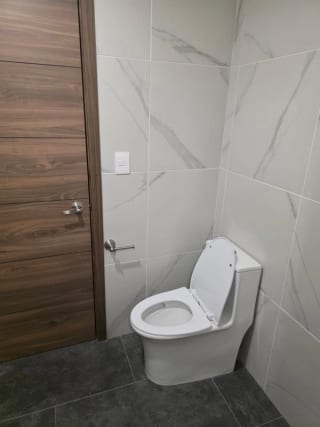 APARTAMENTO NUEVO EN RENTA ZONA 15 VH 1, 50 MTS2 - 1 DORMITORIO ~ 1 BAÑO ~ 1 PARQUEO, IDEAL UNIVERSITARIO, AMUEBLADO $900 — Apartamento en Alquiler en Vista Hermosa I, Zona 15, Guatemala, Ciudad — miniatura 6 de 8