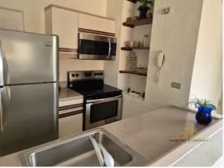 APARTAMENTO AMUEBLADO EN RENTA ZONA 14- CERCANO A LA AVENIDA A LAS AMERICAS- 2dorm/1 parqueo — Apartamento en Alquiler en Villalbosque, Zona 14, Guatemala, Ciudad — miniatura 5 de 5