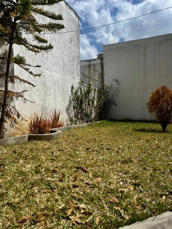 Casa en Venta, Alamedas del Encinal 3, zona 7 de Mixco — Casa en Venta en Alameda del Encinal III, Zona 7 Mixco, Guatemala, Ciudad — foto 2 de 10
