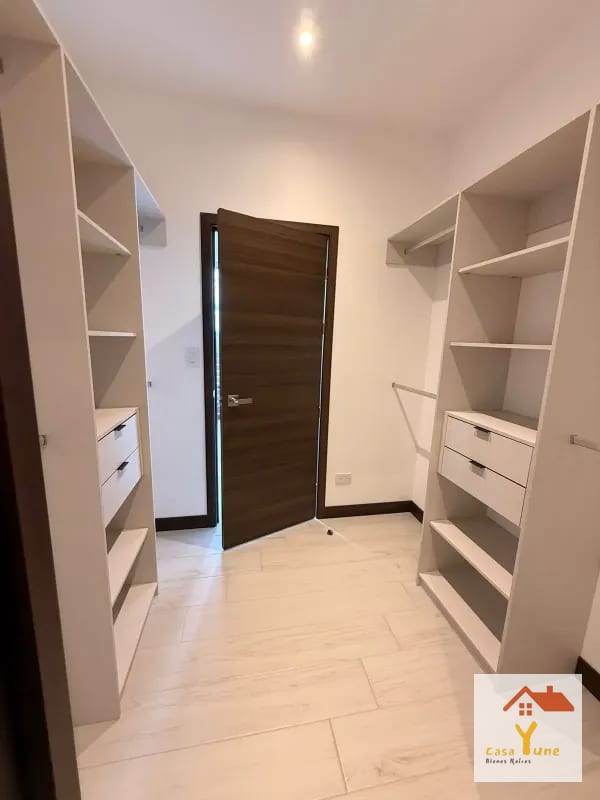 Apartamento en alquiler zona 15 Spazio — Apartamento en Alquiler en Spazio, Zona 15, Guatemala, Ciudad — foto 10 de 14