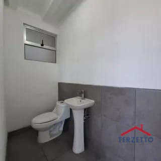 Ofibodega en renta en las Tunas zona 4 Mixco — Bodega / Ofibodega en Alquiler en Zona 4 Mixco, Guatemala, Ciudad — miniatura 2 de 16