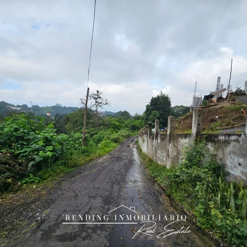 Terreno en venta Carretera a El Salvador km 12.5 Santa Rosalía Encinos con 1,965 v² de extensión — Terreno en Venta en Santa Rosalia La Laguna, Carretera a El Salvador, Guatemala, Ciudad — foto 2 de 8