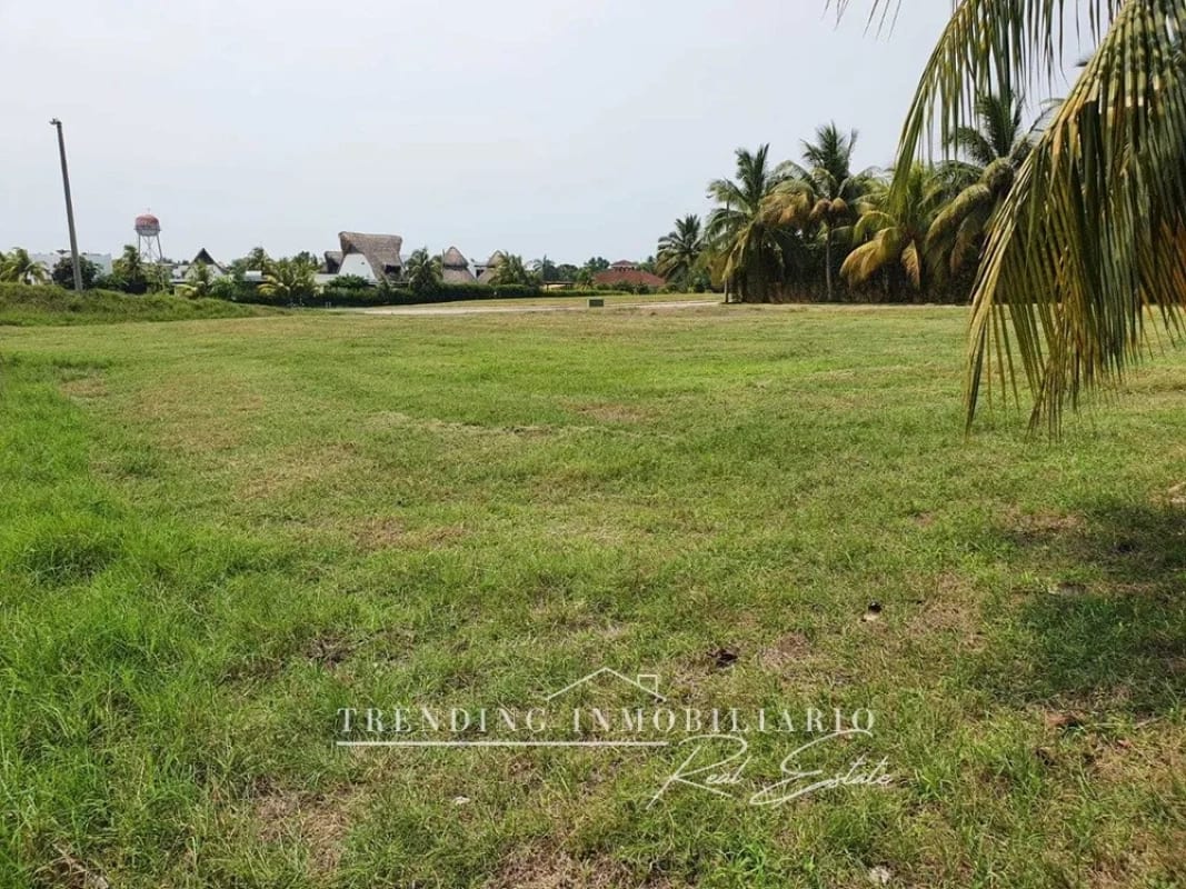Terreno en venta Iztapa Pérgolas del Mar con 3,274.80 v² de extensión — Terreno en Venta en Pérgolas del Mar, Iztapa, Escuintla — foto 7 de 8