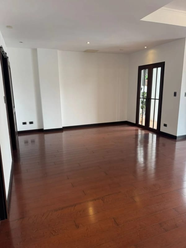 Apartamento en alquiler, Edificio Durian, Ciudad Cayalá, zona 16 — Apartamento en Alquiler en Ciudad Cayalá, Zona 16, Guatemala, Ciudad — foto 11 de 12