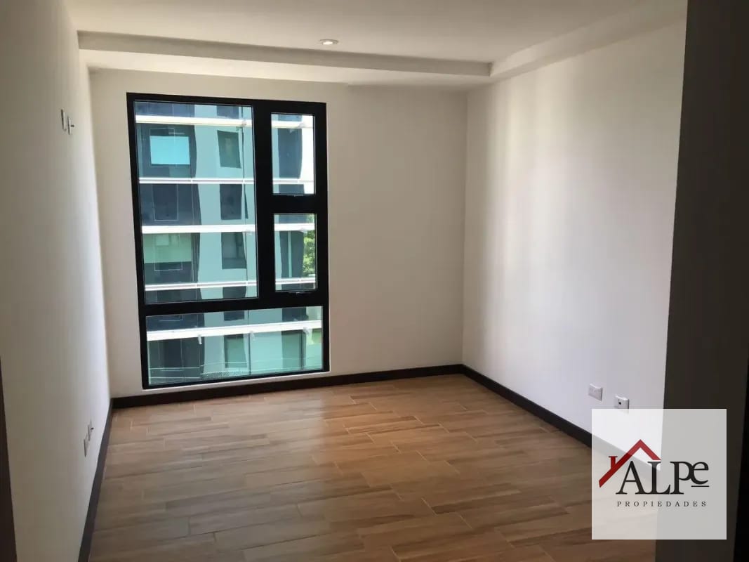 MODERNO APARTAMENTO CON VISTA PRIVILEGIADA — Apartamento en Alquiler en Zona 15, Guatemala, Ciudad — foto 7 de 9