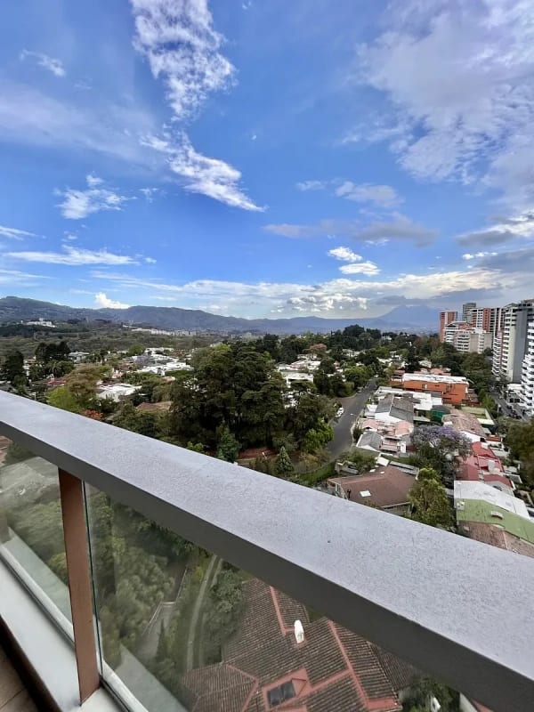 Apartamento con linda vista en Alquiler Zona 14 — Apartamento en Alquiler en Zona 14, Guatemala, Ciudad — foto 3 de 9