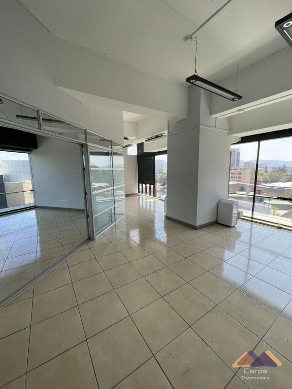 Oficina en Venta - Edificio Design Center - Zona 10 — Oficina en Venta en Design Center, Zona 10, Guatemala, Ciudad — foto 4 de 12