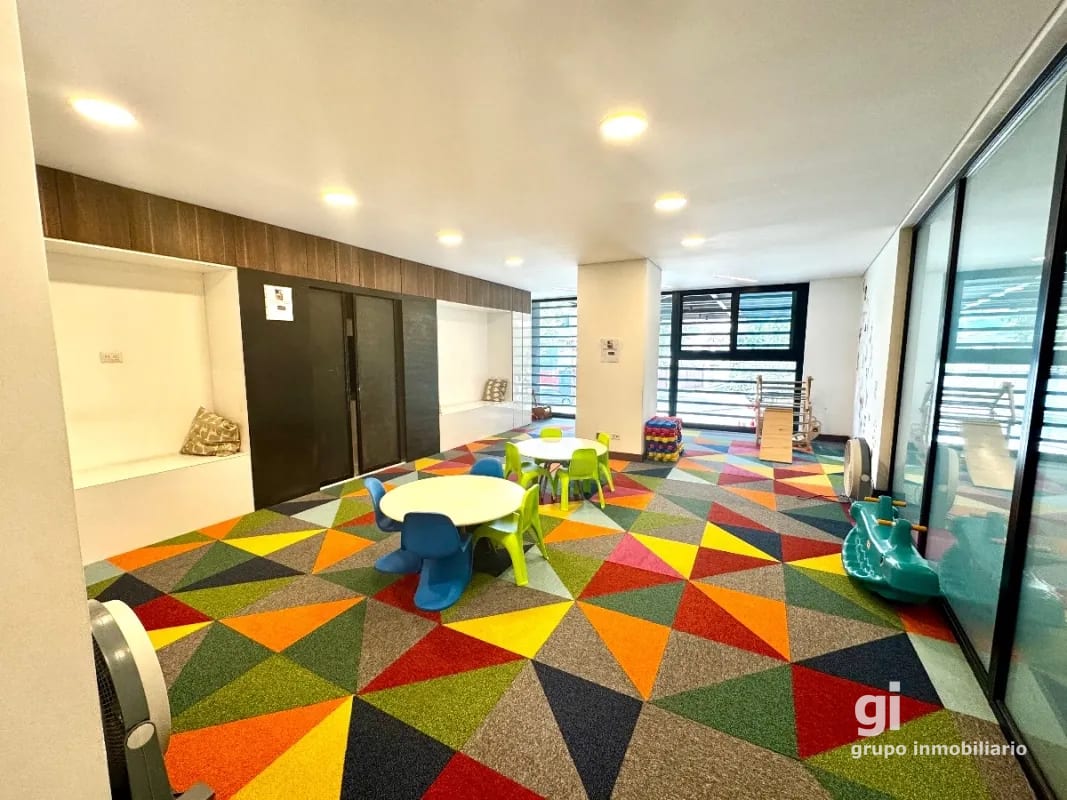 Apartamento de 2 dormitorios con vista verde garantizada en Oakland, Zona 10 — Apartamento en Venta en Zona 10, Guatemala, Ciudad — foto 12 de 15