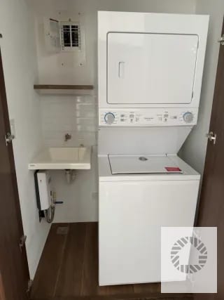 Bonito apto Atarah — Apartamento en Alquiler en Atarah, Zona 10, Guatemala, Ciudad — miniatura 7 de 9