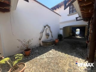 CASA EN CONDOMINIO CERCA DE ANTIGUA GUATEMALA — Casa en Venta en Antigua, Sacatepéquez — miniatura 2 de 5