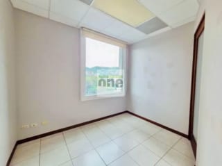 Zona 10 Oficina en venta de 85 mts — Oficina en Venta en Zona 10, Guatemala, Ciudad — miniatura 5 de 9