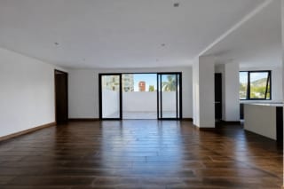 Apartamento con la comodidad de una casa en venta en zona 15 — Apartamento en Venta en Zona 15, Guatemala, Ciudad — miniatura 16 de 17