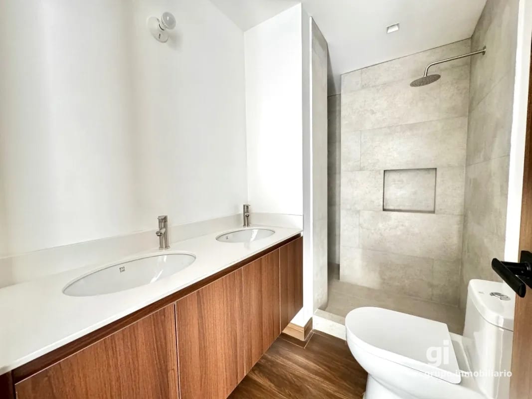 Apartamento con la comodidad de una casa en alquiler en zona 15 — Apartamento en Alquiler en Zona 15, Guatemala, Ciudad — foto 12 de 17