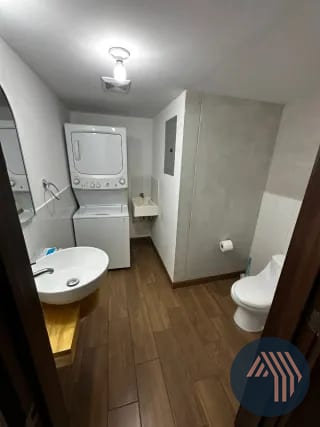 ALQUILER DE AMPLIO PENTHOUSE - ROQUE, ZONA 02 — Apartamento en Alquiler en Edificio Roque, Zona 2, Guatemala, Ciudad — miniatura 3 de 17