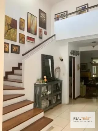 Hermosa casa grande en Residencial Los Diamantes — Casa en Venta en Los Diamantes, Carretera a El Salvador, Guatemala, Ciudad — miniatura 15 de 17
