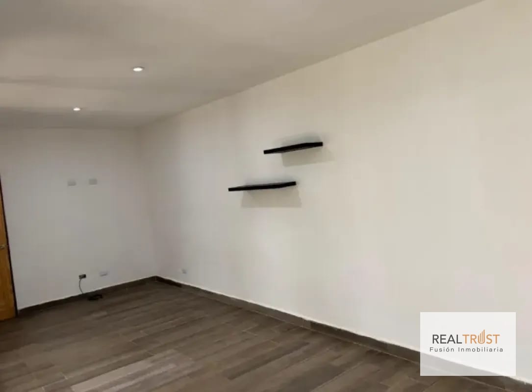 Hermosa casa grande en Residencial Los Diamantes — Casa en Venta en Los Diamantes, Carretera a El Salvador, Guatemala, Ciudad — foto 11 de 17