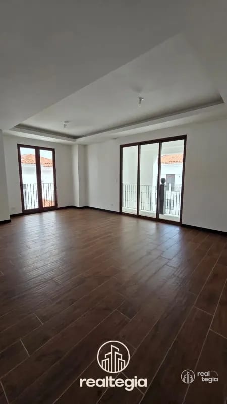 APARTAMENTO LIRIOS DE CAYALÁ ZONA 16 — Apartamento en Alquiler en Zona 16, Guatemala, Ciudad — foto 11 de 12