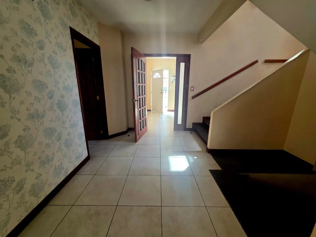 Casa en Venta Barrio de San Nicolas 2, zona 4 de Mixco atrás de Walmart San Nicolas — Casa en Venta en Zona 4 Mixco, Guatemala, Ciudad — foto 11 de 14