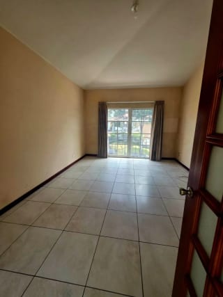 Casa en Venta Barrio de San Nicolas 2, zona 4 de Mixco atrás de Walmart San Nicolas — Casa en Venta en Zona 4 Mixco, Guatemala, Ciudad — miniatura 6 de 14