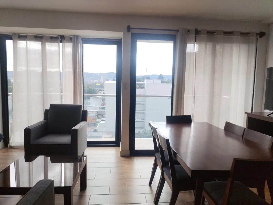 Apartamento Amueblado en Alquiler o Venta | Edificio QUO | Zona 4 | 2 niveles · 3 habitaciones · Lista Vista — Apartamento en Alquiler en QUO, Zona 4, Guatemala, Ciudad — foto 9 de 10