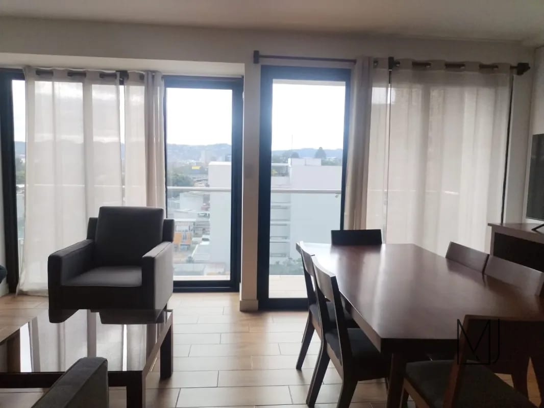 Apartamento Amueblado en Alquiler o Venta | Edificio QUO | Zona 4 | 2 niveles · 3 habitaciones · Lista Vista — Apartamento en Alquiler en QUO, Zona 4, Guatemala, Ciudad — foto 9 de 10