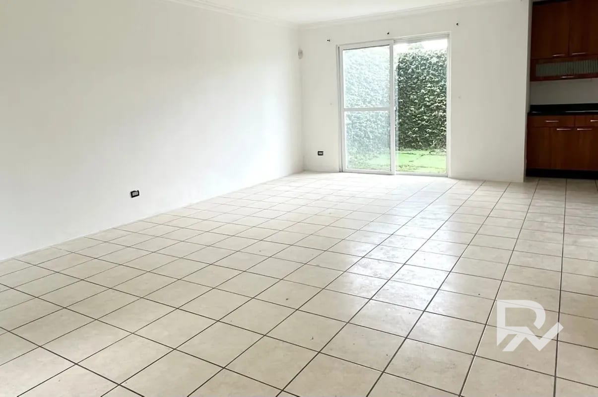 Casa en Venta en Villa Venetto – Km 25.5 Frente al Colegio Village | Cerca de la VAS — Casa en Venta en Carretera a El Salvador, Guatemala, Ciudad — foto 2 de 7