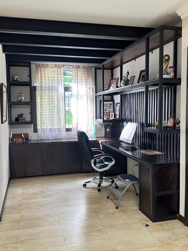 Amplia casa en venta en zona 7, Mixco con jardín grande ideal para construir! — Casa en Venta en Zona 7 Mixco, Guatemala, Ciudad — foto 6 de 10