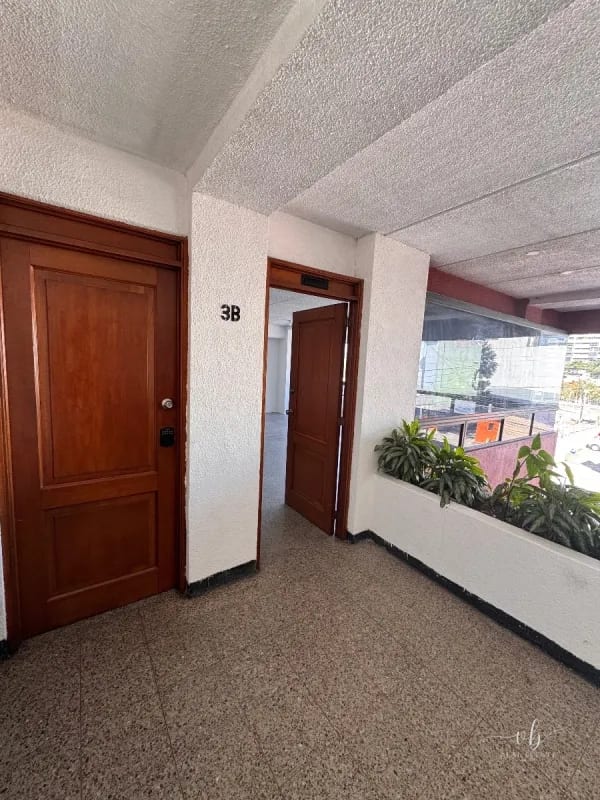 Oficinas en alquiler - Edificio Plaza Florencia z9 — Oficina en Alquiler en Zona 9, Guatemala, Ciudad — foto 5 de 8
