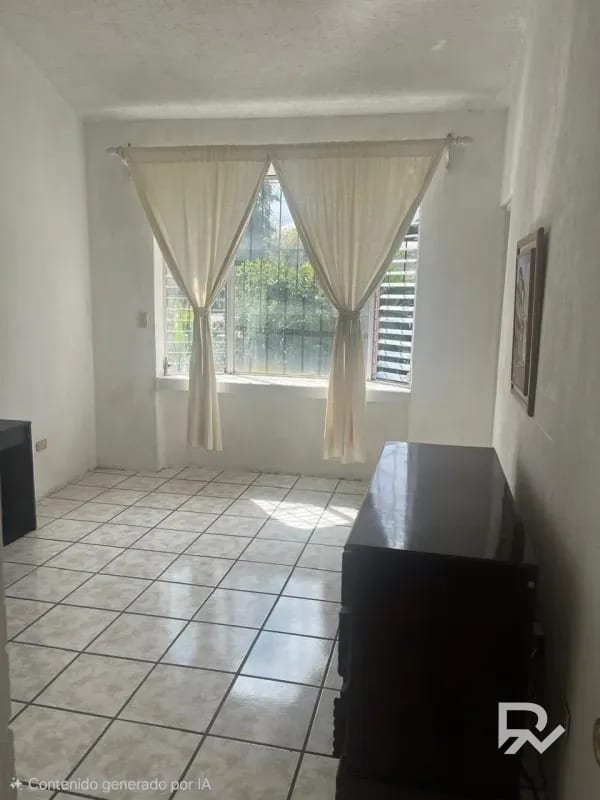 Vendo casa de 2 niveles en Colonia Lourdes zona 16 para Remodelar — Casa en Venta en Zona 16, Guatemala, Ciudad — foto 6 de 7