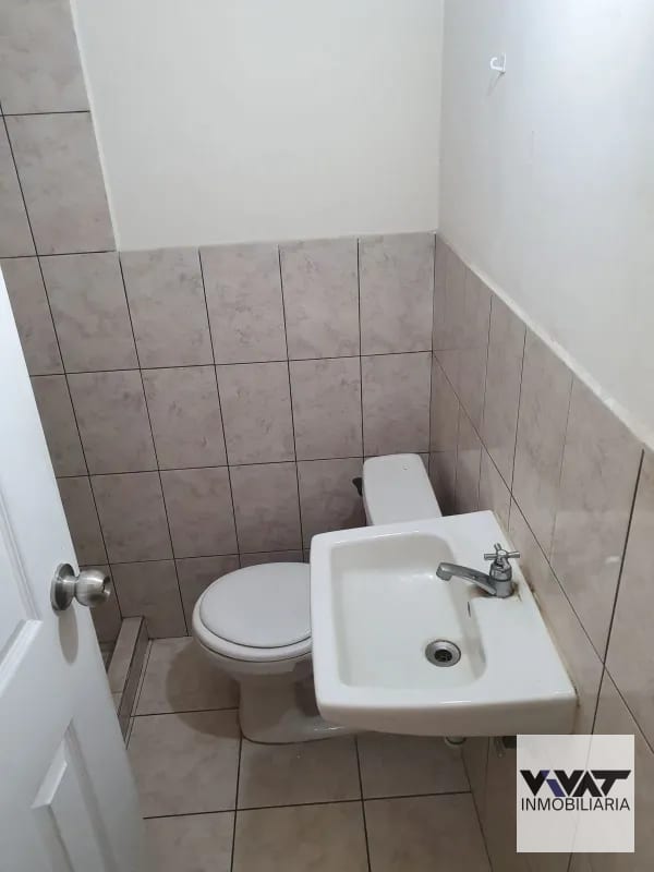 Casa en renta en Condominio Villas Calá, zona 10 de Santa Catarina Pinula — Casa en Alquiler en Villas Cala, Santa Catarina Pinula, Guatemala, Ciudad — foto 5 de 17