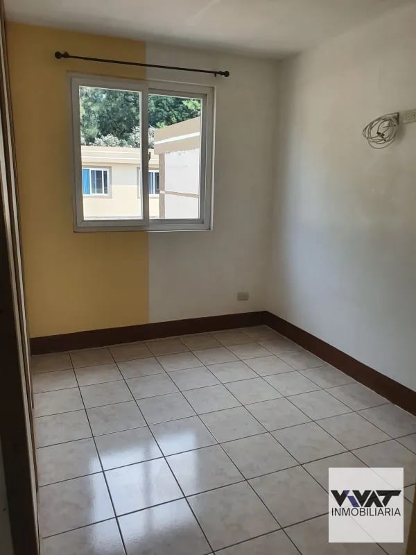 Casa en renta en Condominio Villas Calá, zona 10 de Santa Catarina Pinula — Casa en Alquiler en Villas Cala, Santa Catarina Pinula, Guatemala, Ciudad — foto 4 de 17