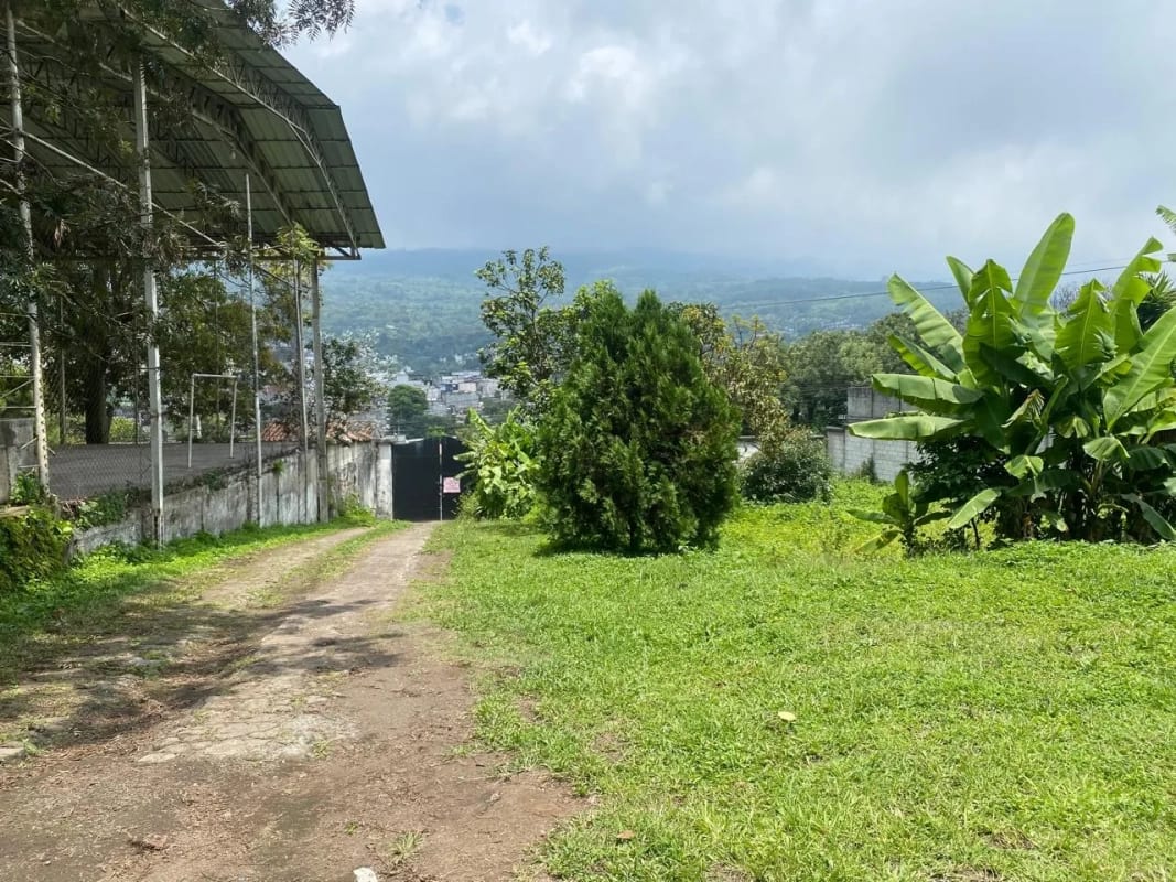 PRECIOSA PROPIEDAD DE ESQUINA EN ALOTENANGO  FRENTE A LA RN14 — Terreno en Venta en Alotenango, Sacatepéquez — foto 4 de 14