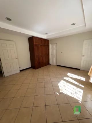 Casa en venta Valle del Sol zona 4 de Mixco — Casa en Venta en Zona 4 Mixco, Guatemala, Ciudad — miniatura 2 de 17