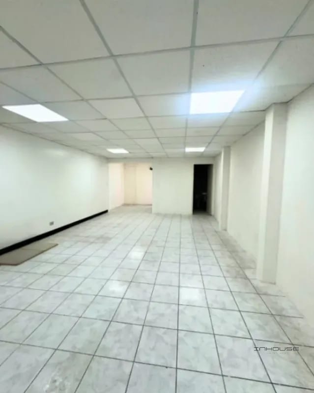 CASA EN RENTA EN ZONA 6  PARA USO COMERCIAL FRENTE A LA PARADA DEL TRANSMETRO — Casa en Alquiler en Zona 6, Guatemala, Ciudad — foto 10 de 10