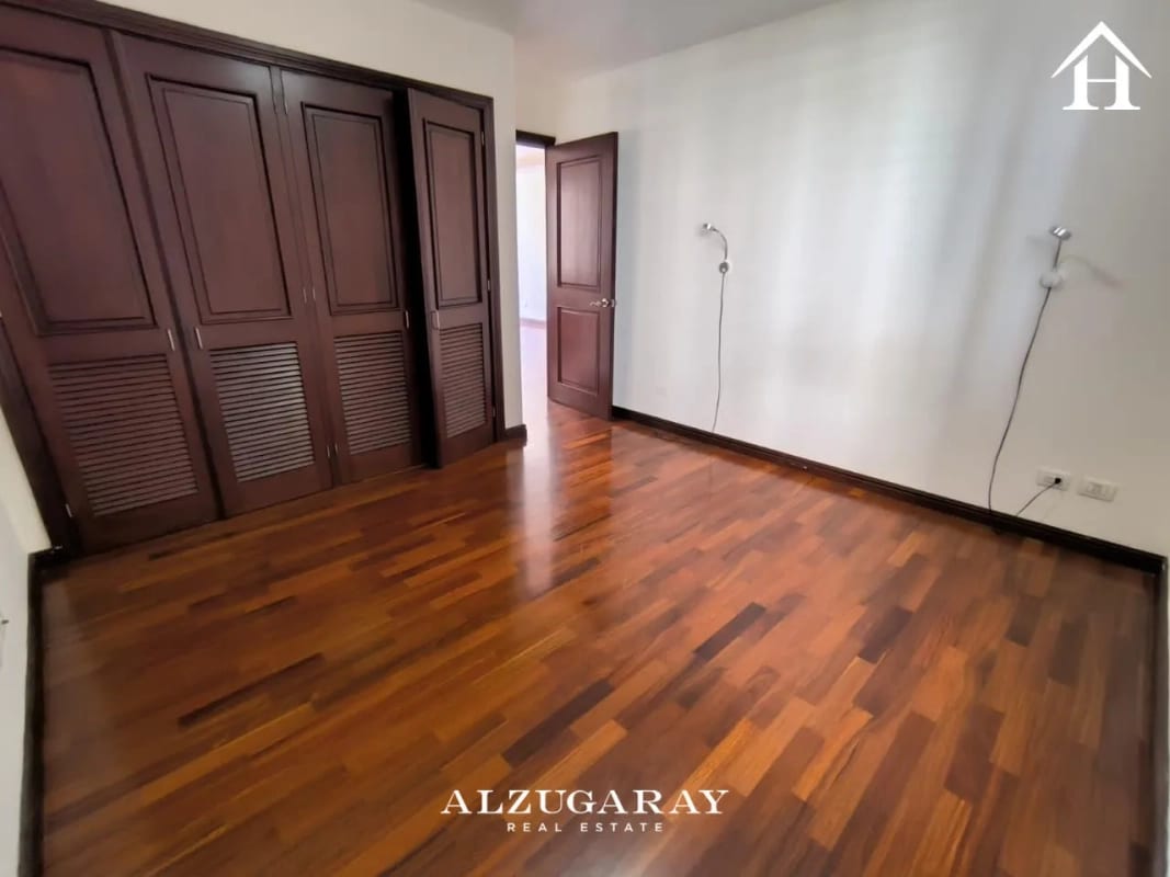 APTO. C/ BALCÓN Z. 14 -2 HAB. / CASA RIALTO — Apartamento en Alquiler en Casa Rialto, Zona 14, Guatemala, Ciudad — foto 6 de 11