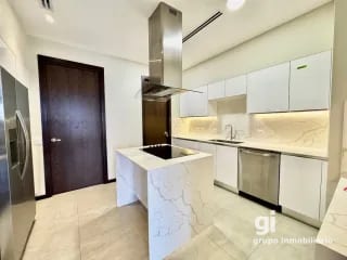 Donde la ubicación, el proyecto y la altura coinciden en lo excepcional. Apartamento en venta — Apartamento en Venta en Zona 10, Guatemala, Ciudad — miniatura 13 de 17