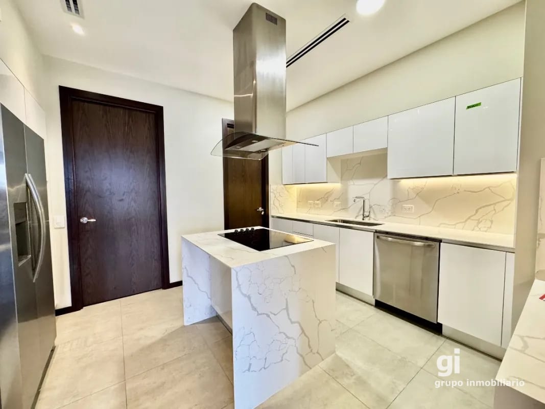 Donde la ubicación, el proyecto y la altura coinciden en lo excepcional. Apartamento en venta — Apartamento en Venta en Zona 10, Guatemala, Ciudad — foto 13 de 17