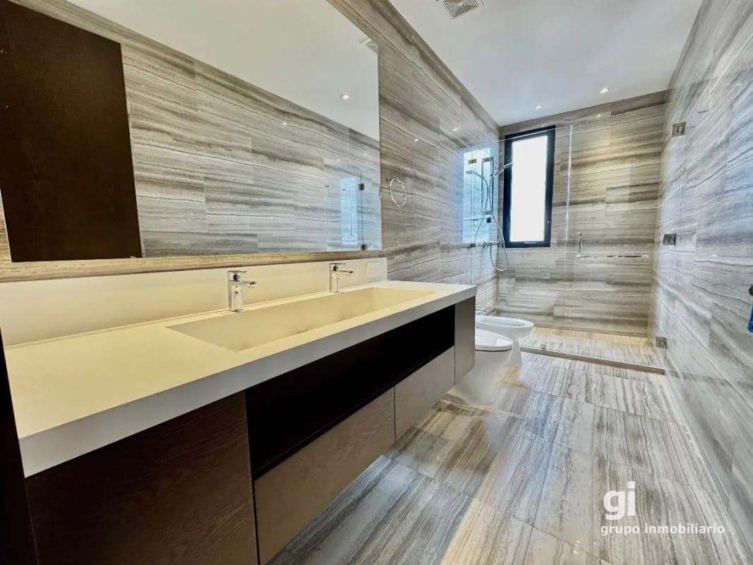 Donde la ubicación, el proyecto y la altura coinciden en lo excepcional. Apartamento en venta — Apartamento en Venta en Zona 10, Guatemala, Ciudad — foto 10 de 17