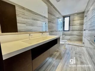Donde la ubicación, el proyecto y la altura coinciden en lo excepcional. Apartamento en venta — Apartamento en Venta en Zona 10, Guatemala, Ciudad — miniatura 10 de 17