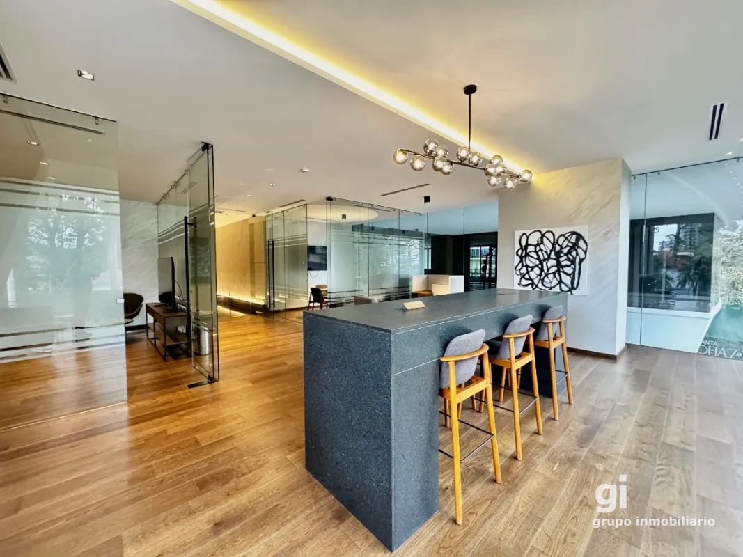 Donde la ubicación, el proyecto y la altura coinciden en lo excepcional. Apartamento en venta — Apartamento en Venta en Zona 10, Guatemala, Ciudad — foto 3 de 17