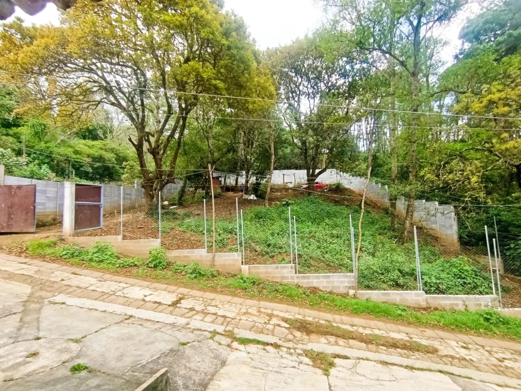 Terreno en Venta en San Lucas — Terreno en Venta en San Lucas Sacatepéquez, Sacatepéquez — foto 2 de 9
