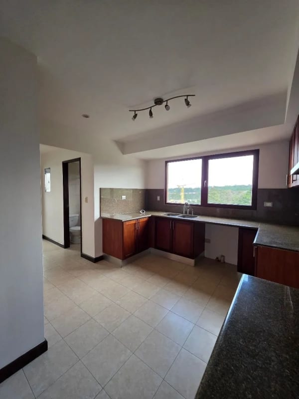 Apartamento en renta, zona 15 VH3 — Apartamento en Alquiler en Vista Hermosa III, Zona 15, Guatemala, Ciudad — foto 3 de 11