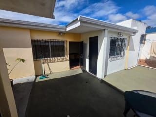 Vendo Casa Amplia con Jardín y Pérgola – Utatlán Zona 11 — Casa en Venta en Zona 11, Guatemala, Ciudad — miniatura 5 de 14