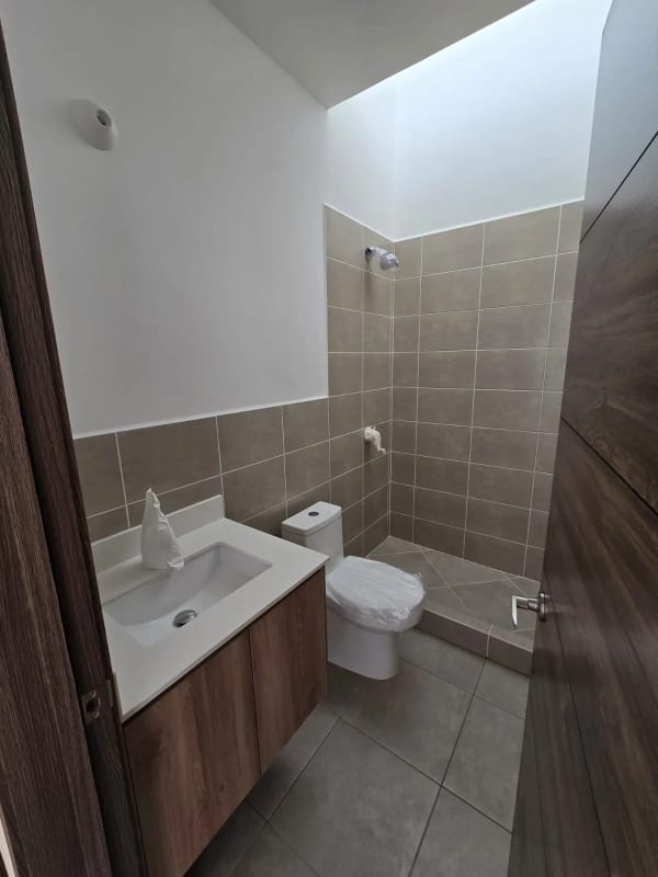 VENDO HERMOSA CASA PARA ESTRENAR TRIVENTO DE SAN VICENTE — Casa en Venta en Trivento, Carretera a El Salvador, Guatemala, Ciudad — foto 9 de 17