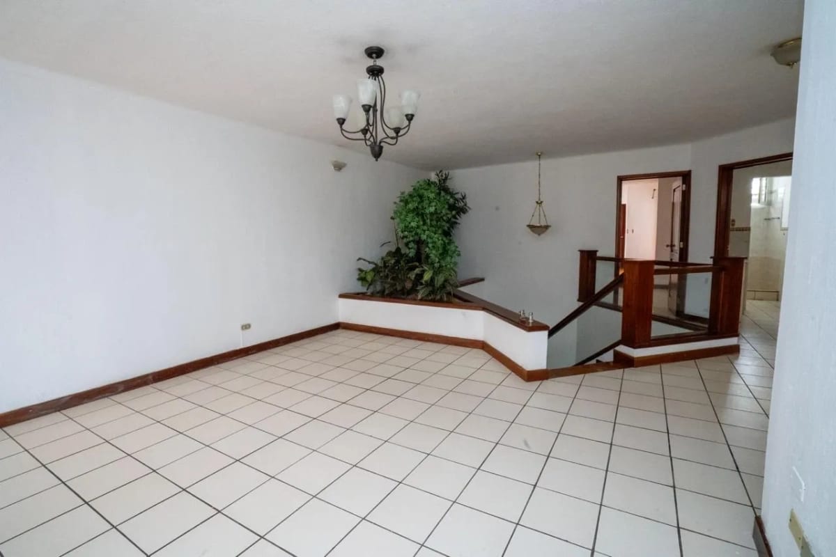 Vendo Linda Casa San Miguel II Kn 16.5 CAES — Casa en Venta en Carretera a El Salvador, Guatemala, Ciudad — foto 5 de 14