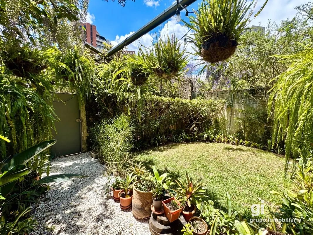 Casa en Venta en Zona 10 - Sector Céntrico y Tranquilo — Casa en Venta en Zona 10, Guatemala, Ciudad — foto 10 de 11