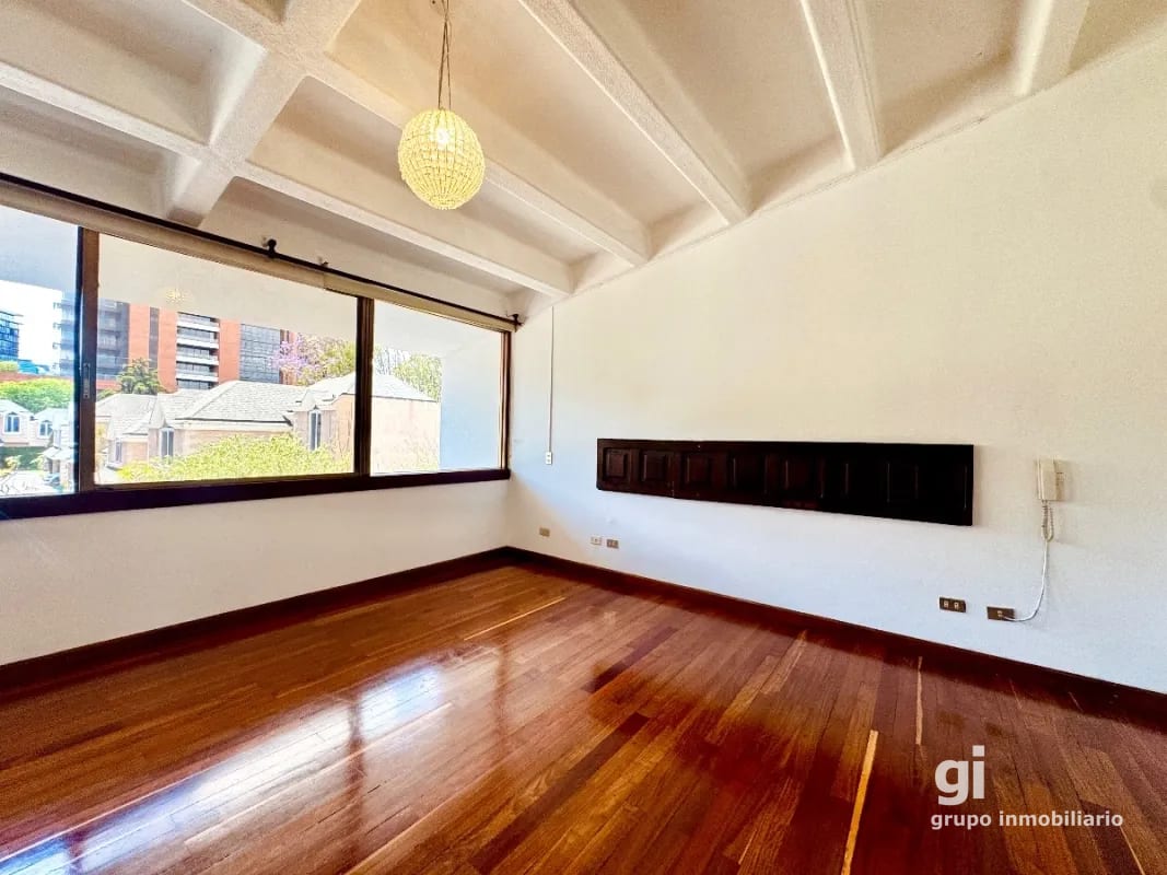 Casa en Venta en Zona 10 - Sector Céntrico y Tranquilo — Casa en Venta en Zona 10, Guatemala, Ciudad — foto 9 de 11