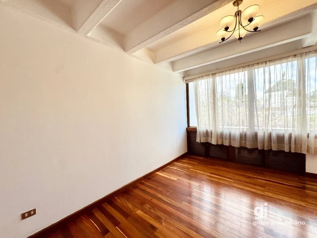 Casa en Venta en Zona 10 - Sector Céntrico y Tranquilo — Casa en Venta en Zona 10, Guatemala, Ciudad — foto 8 de 11