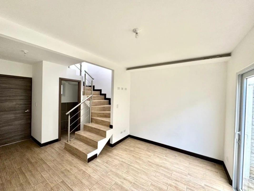 CASA EN VENTA BOSQUES DE SANTA ELENA CAES KM.26 — Casa en Venta en Carretera a El Salvador, Guatemala, Ciudad — foto 10 de 17