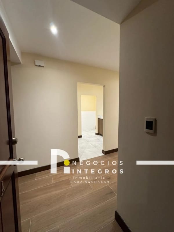 VENDO APARTAMENTO REMODELADO, IMPUESTOS INCLUIDOS,  MILENIA OAKLAND Z.10 — Apartamento en Venta en Milenia, Zona 10, Guatemala, Ciudad — foto 13 de 16